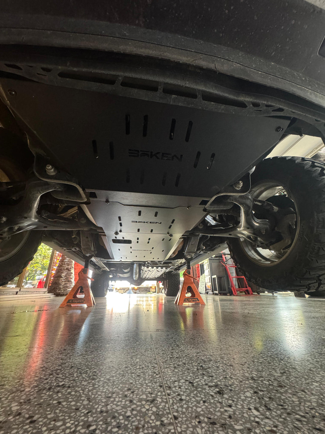 PROTECTOR FD F150 HYBRIDA 23 P2 CARTER BOKEN